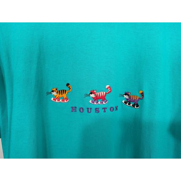 Vintage 90s Shirt Cal Cru Houston Texas Cats Wearing Shoes Tourist Adult Size L - Picture 3 of 6